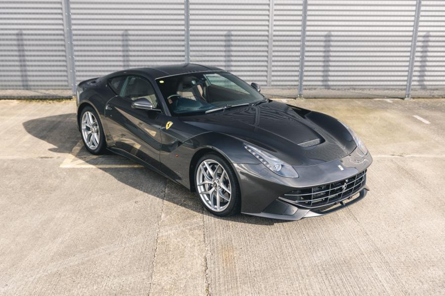  Ferrari F12berlinetta 2014 года  (UK) (фото 16 из 276)